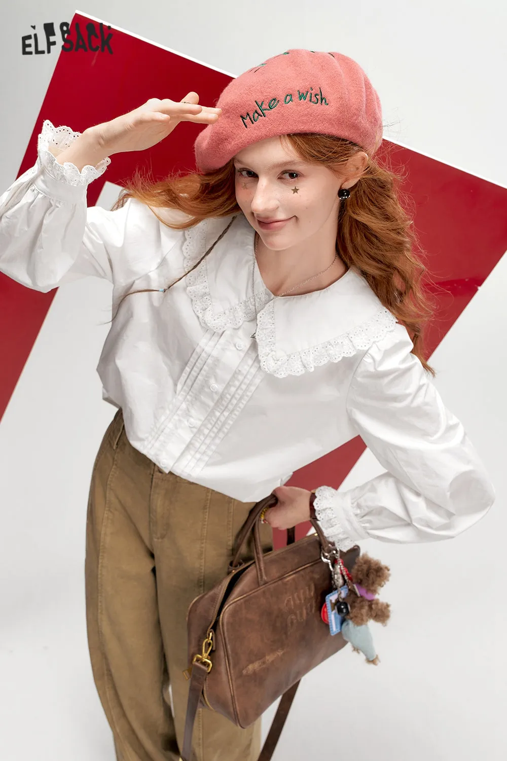 ELFSACK 2024 Autumn New Arrivals Women's white doll collar sweet lace patchwork shirt
