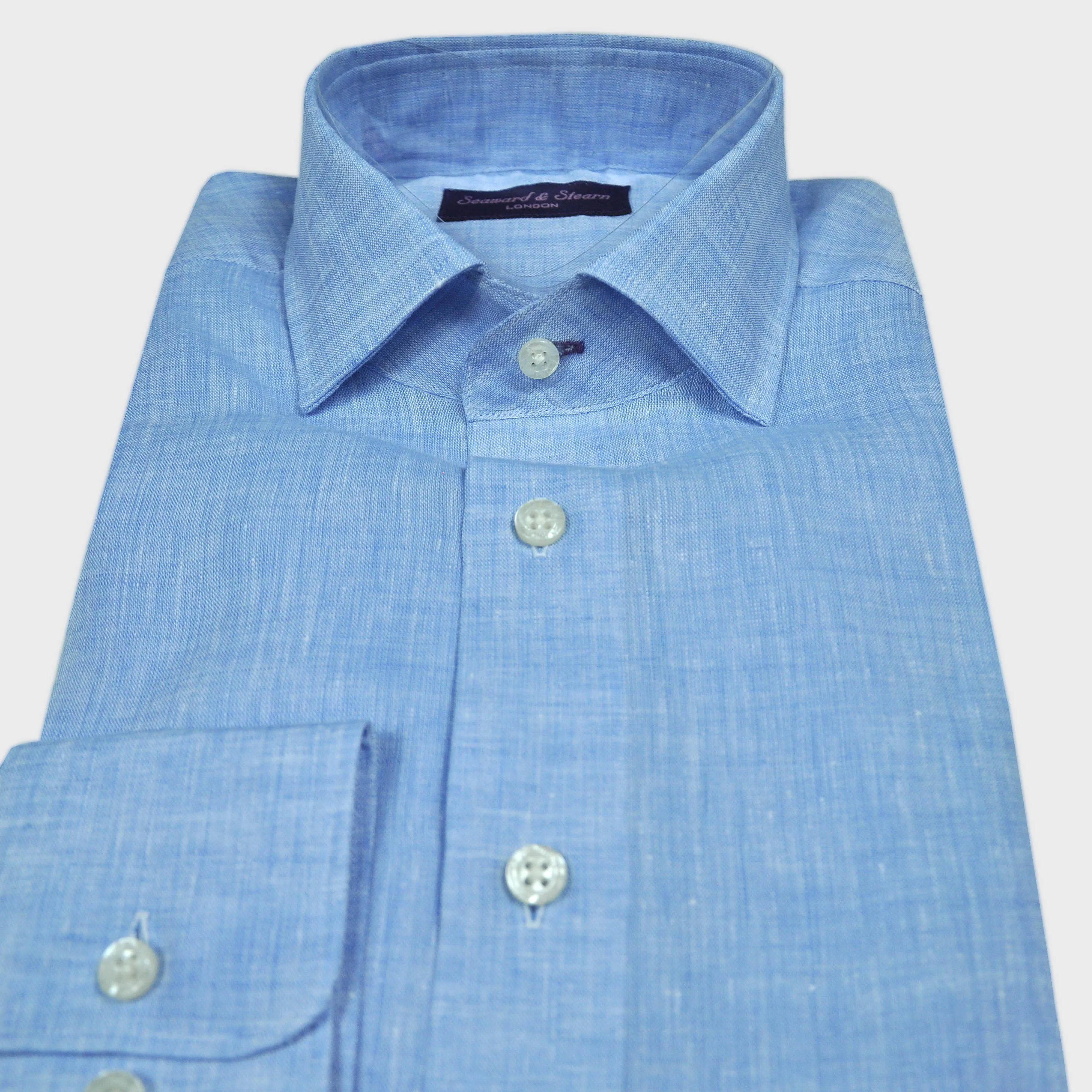 Linen Spread Collar Shirt in Light Denim Blue