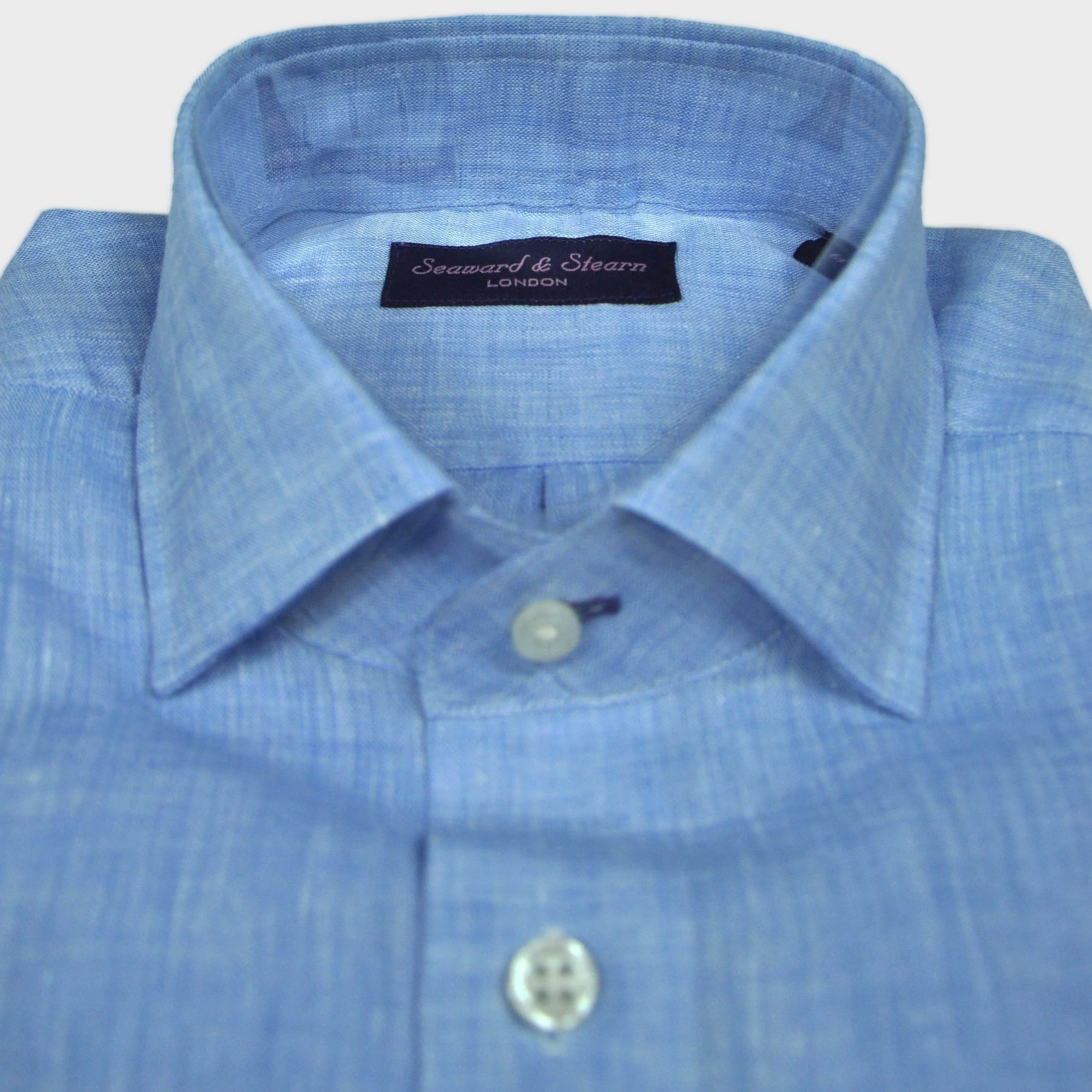 Linen Spread Collar Shirt in Light Denim Blue
