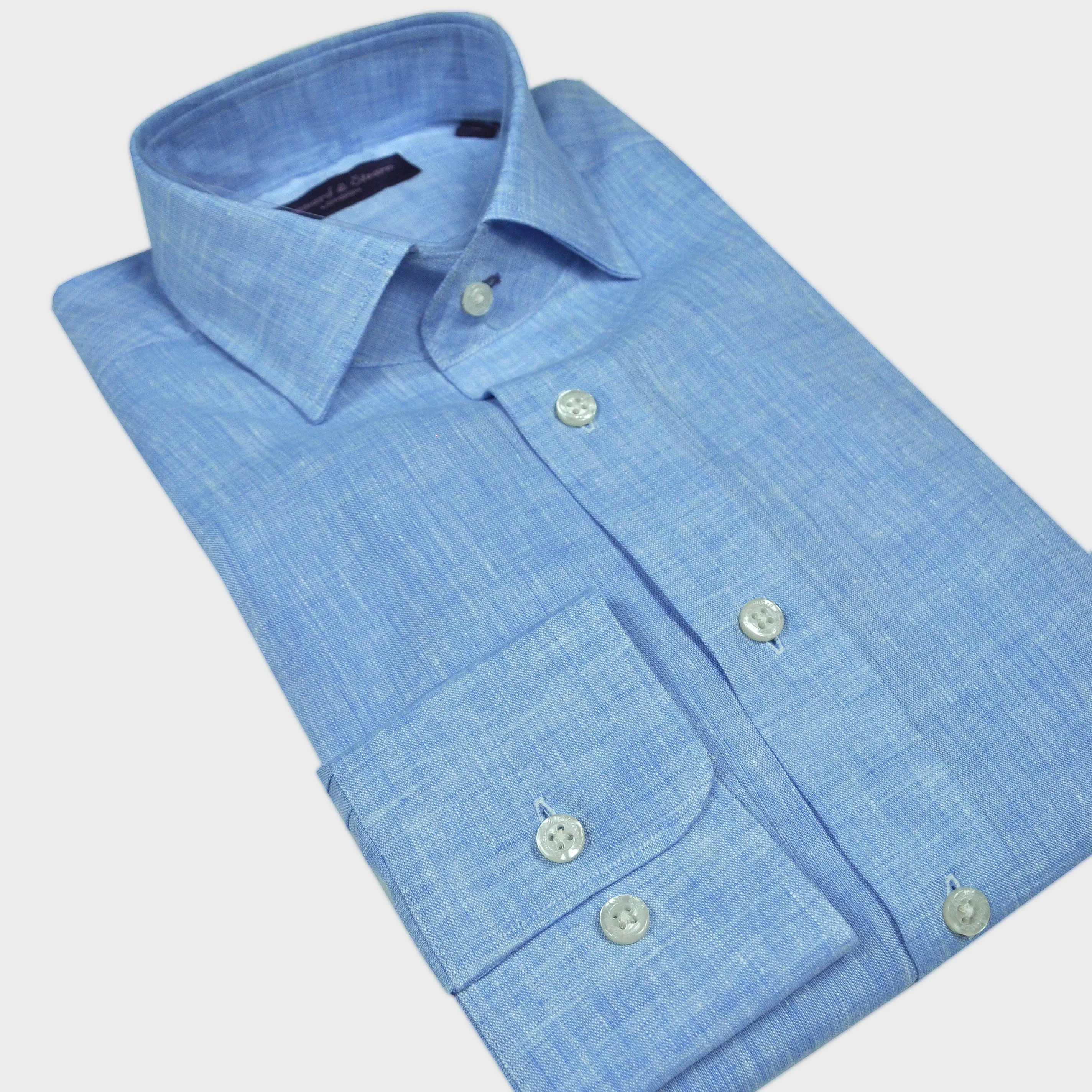 Linen Spread Collar Shirt in Light Denim Blue