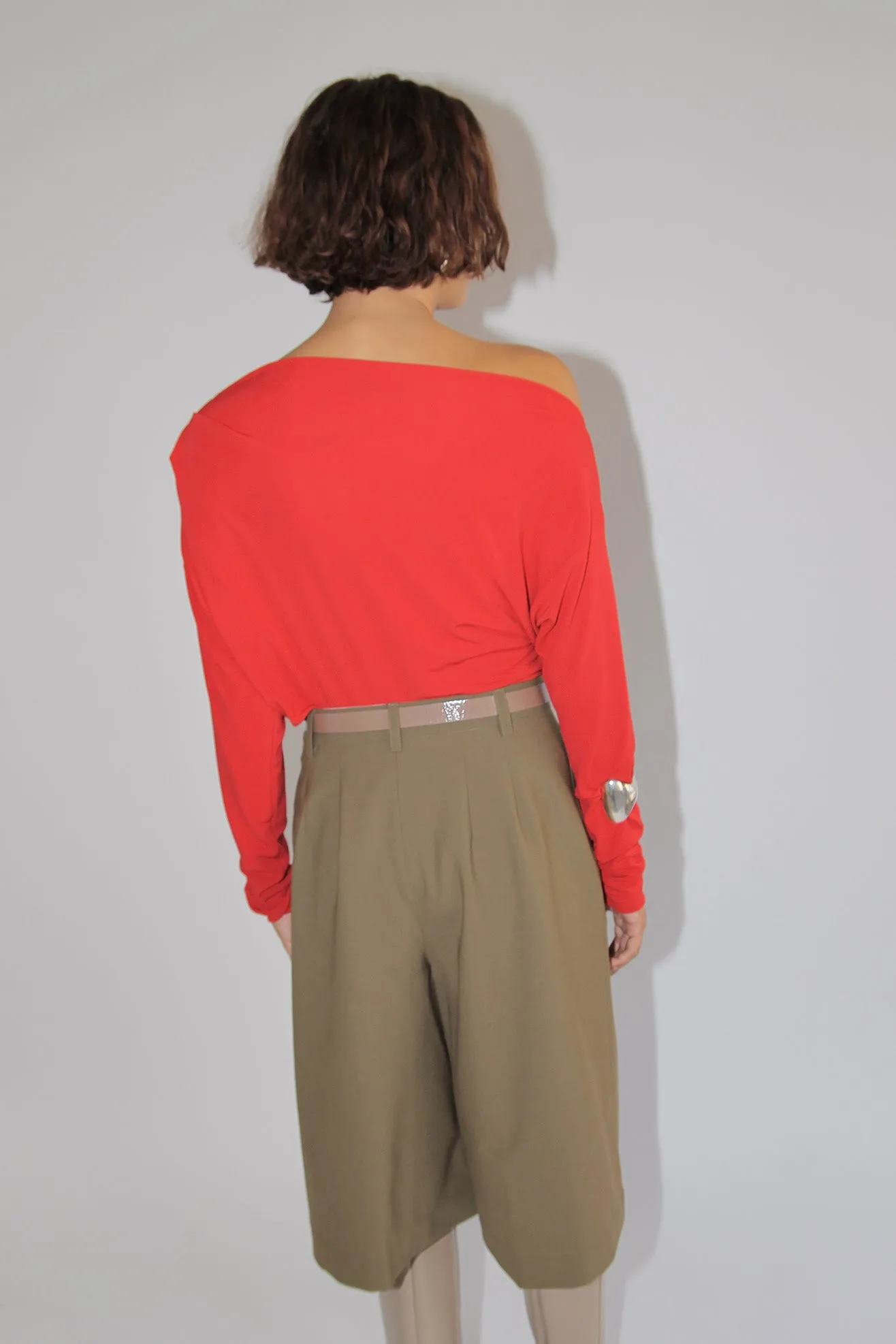 MR. LARKIN, Gwyneth Top, Lipstick