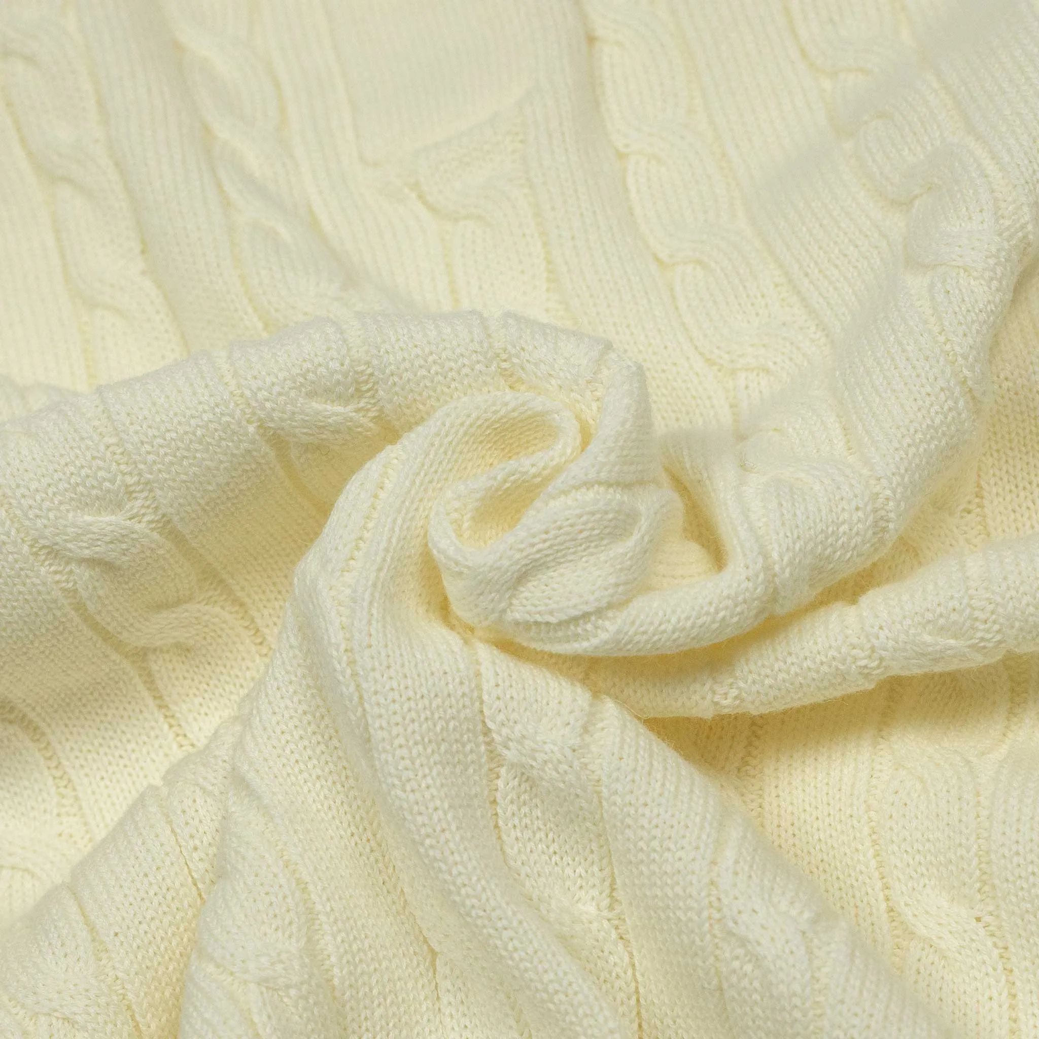 Short sleeve cable knit polo in cream linen and cotton