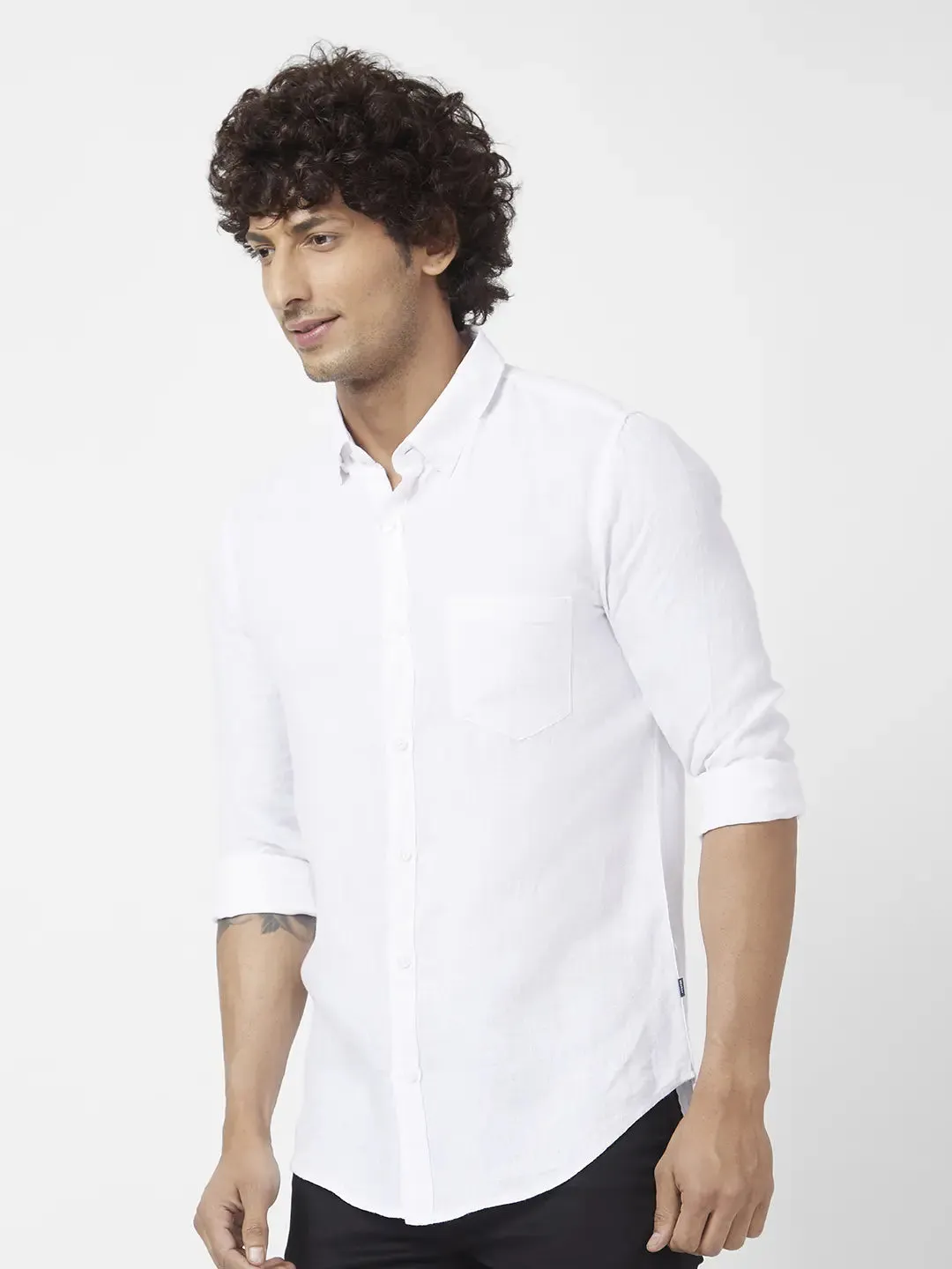 Spykar Men White Linen Regular Slim Fit Full Sleeve Plain Shirt